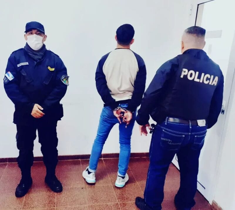 Terminó tras las rejas por robar un celular en el colectivo