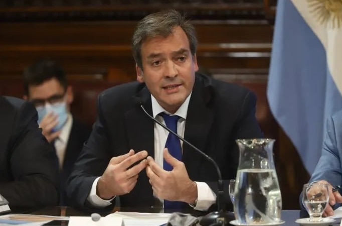 El Gobierno criticó el sobreseimiento de Macri: “Lo salvan sus amigos
