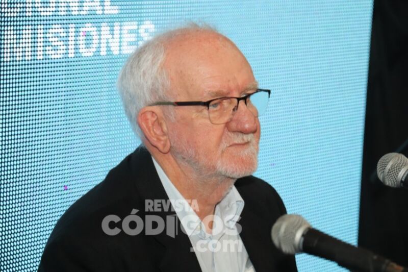 Asumieron las nuevas autoridades de la UNaM 12 24 - unam 7 - 23
