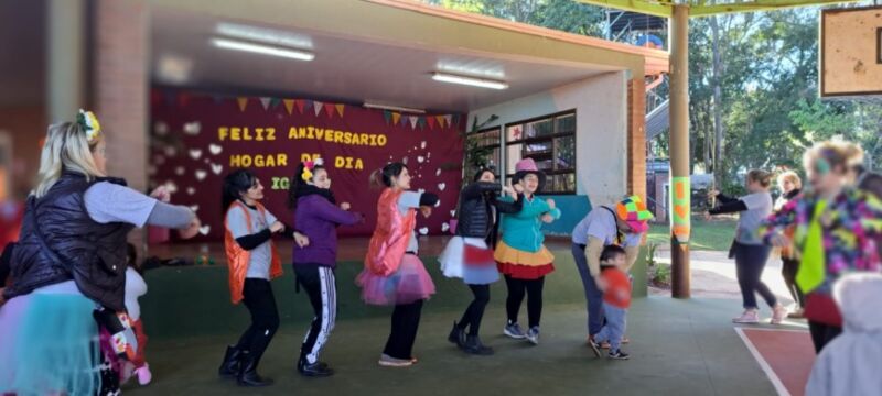 <strong>Hogar de Día Iguazú: ocho años de contención a la niñez y adolescencia vulnerables</strong> 3 6 - Aniversario Hogar Iguazu 1 - 5