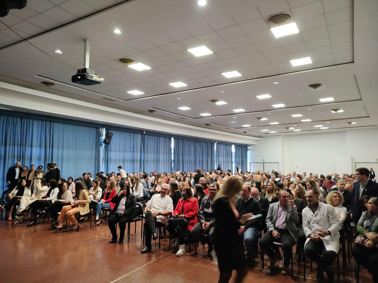 Unos 61 Residentes en especialidades médicas y no médicas del Parque de la Salud recibieron sus certificaciones 3 6 - Colacion Posadas Residentes36 - 5