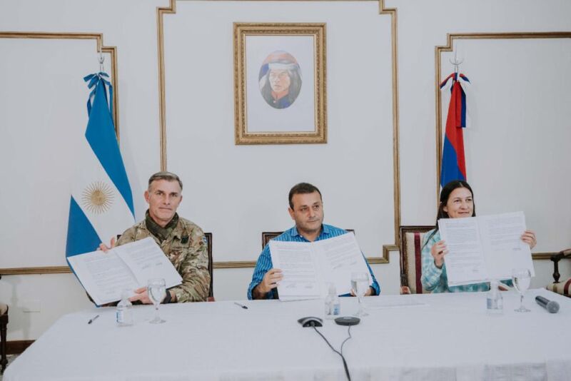 Herrera Ahuad firmó convenio con el Ejército Argentino para mejorar la formación de soldados voluntarios