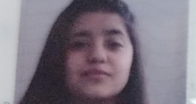 Intensa búsqueda de una adolescente