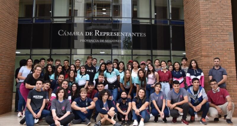 Jóvenes participantes del programa