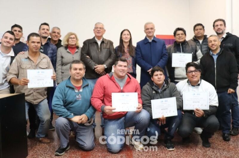 Posadas entregaron certificados a instructores