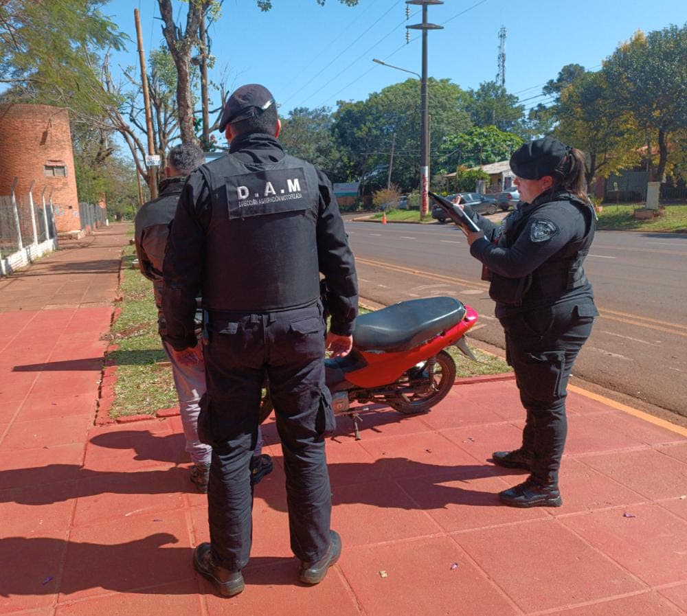 Recuperaron siete motocicletas robadas tras operativos preventivos 3 5 - Recuperaron siete motocicletas robadas 2 - 4