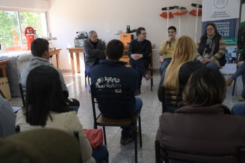 emprendedores recibieron equipamiento 5 - 3