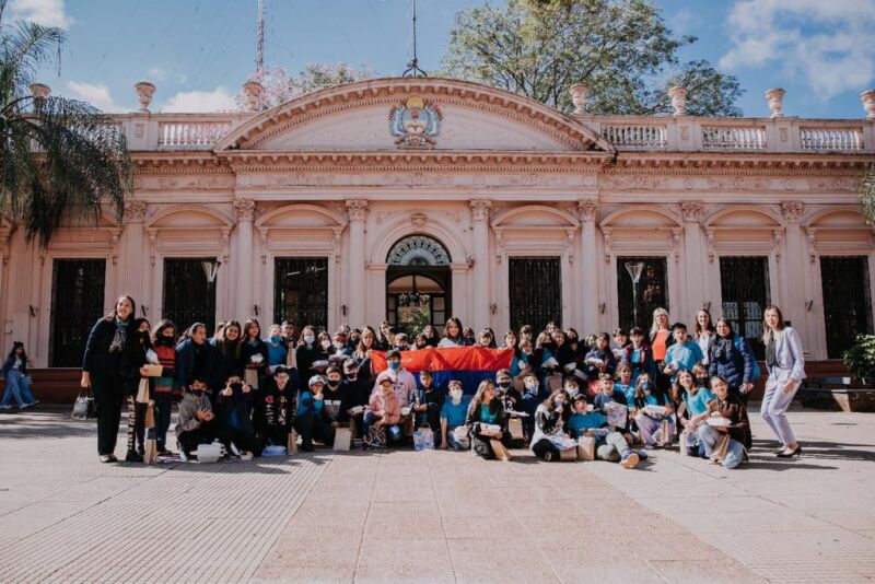 estudiantes visitaron la Casa de Gobierno