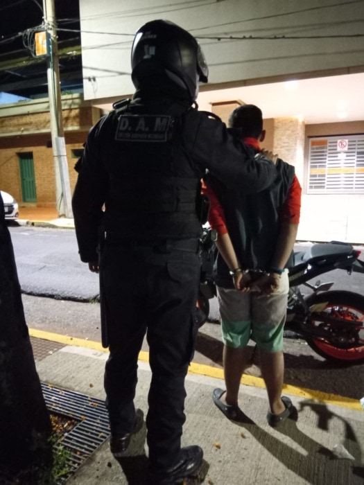 Con las cámaras del 911 se impidieron dos intentos de robo en Posadas 1 2 - intentos de robo en Posadas1 - 1