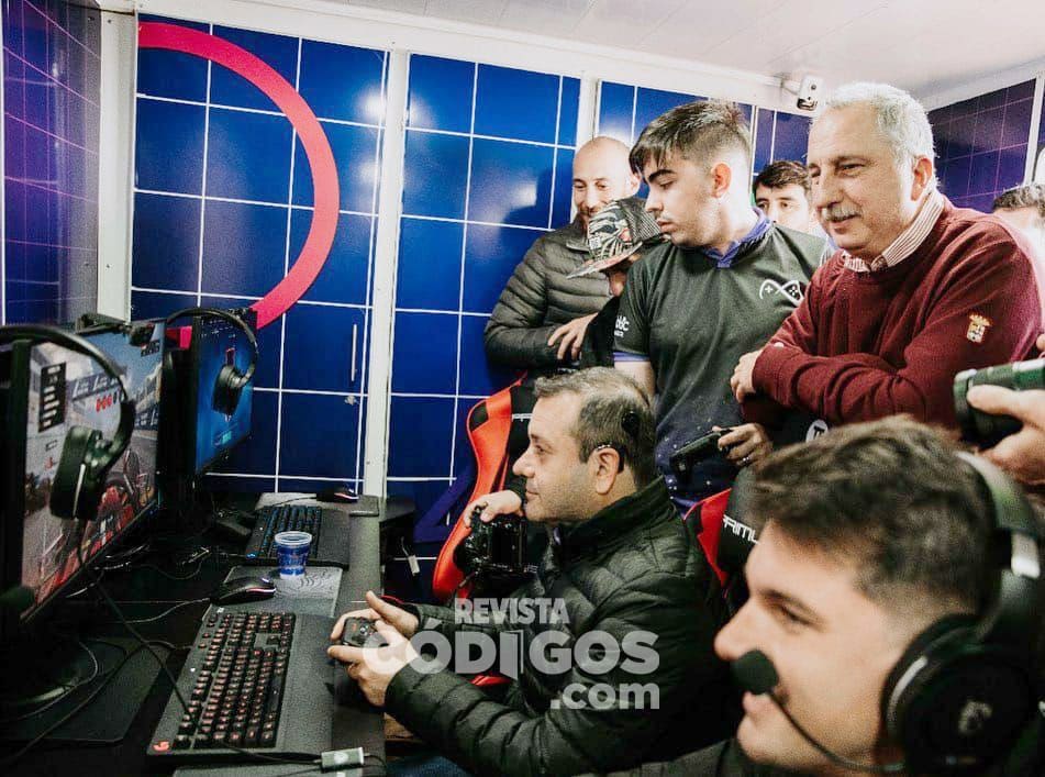 jovenes en deportes electronicos 2 - 17