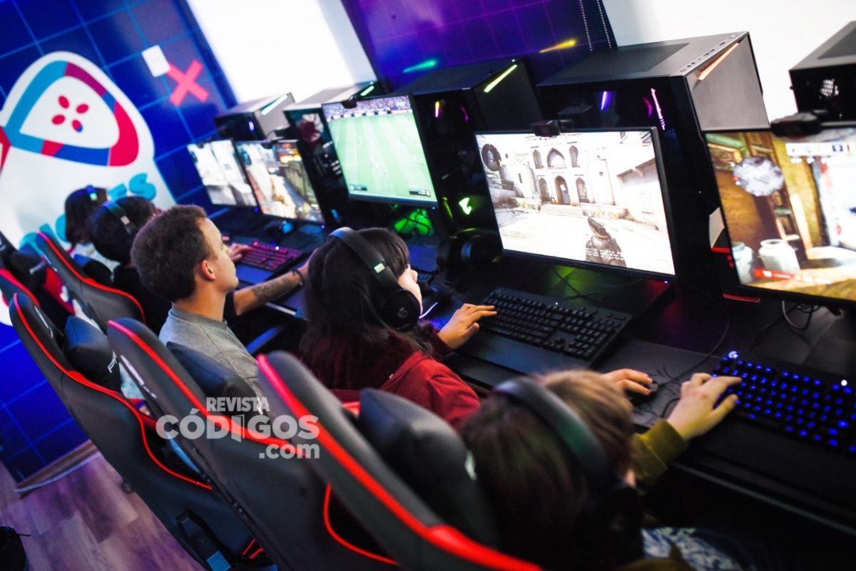 jovenes en deportes electronicos 6 - 5