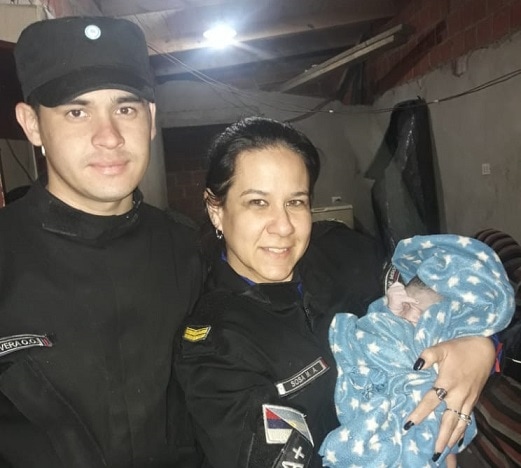 Posadas: policías asistieron a una mujer en trabajo de parto