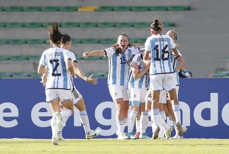 La selección argentina de fútbol femenino