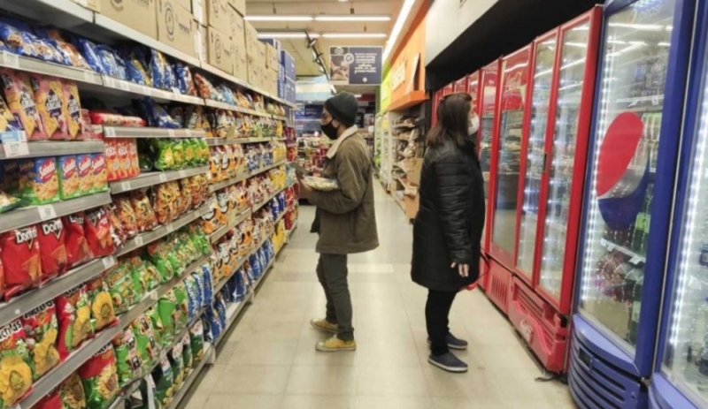 Analistas prevén una inflación superior