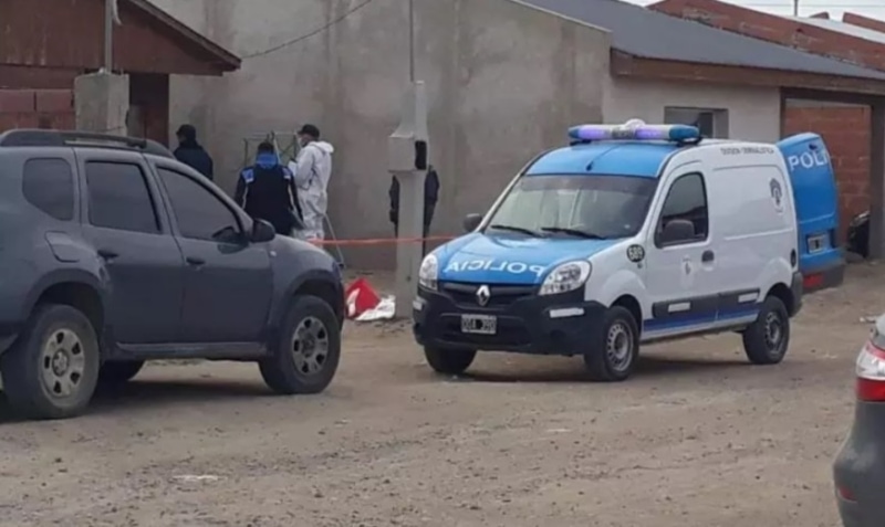 Asesinó a un compañero de