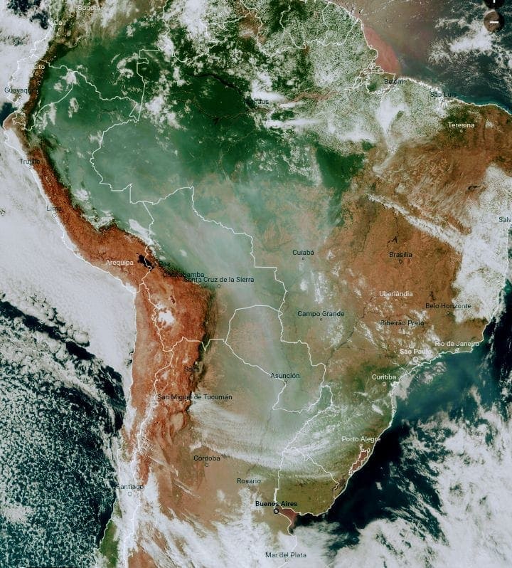 Incendios en el Amazonas: el humo llegó a Misiones y la región 1 2 - Incendios en el Amazonas1 - 1