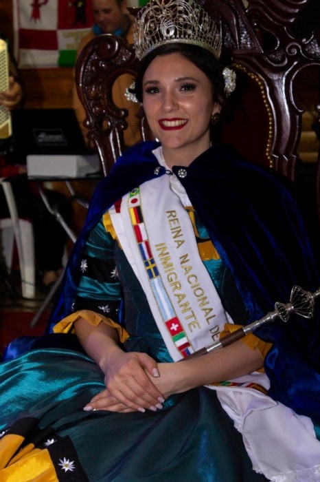 La nueva reina de la Fiesta Nacional del Inmigrante es de la Colectividad Suiza 2 4 - La nueva reina de la 3 - 3