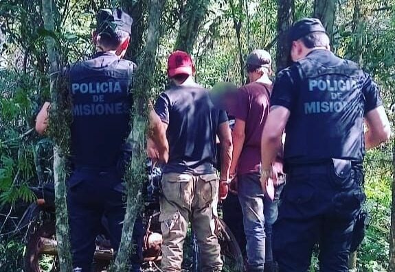 Operativo rural en San Pedro: dos detenidos y armas de fuego secuestradas