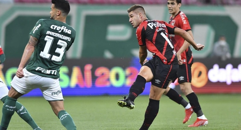 Palmeiras y Paranaense