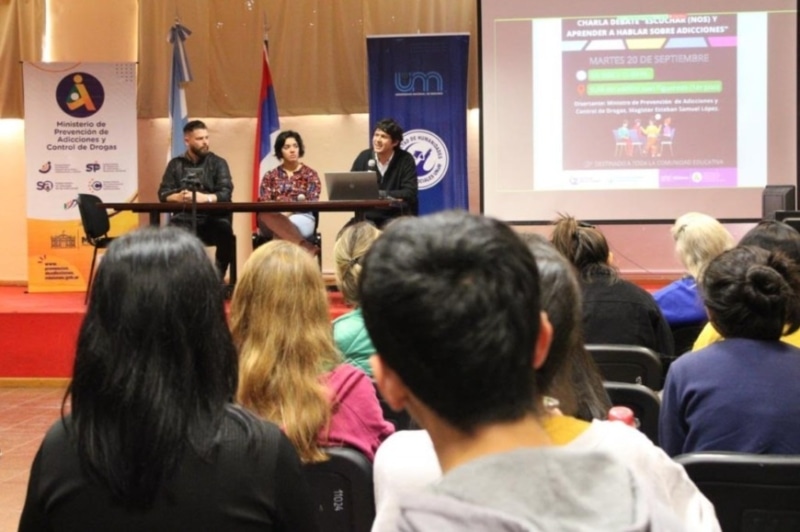 Realizaron una charla para estudiantes