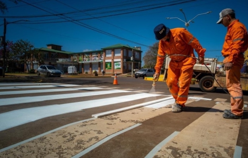 Vialidad provincial ejecuta obras de