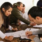 Zona sur entregaron fardos1 2 - 3