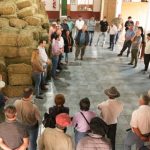 Zona sur entregaron fardos1 8 - 14