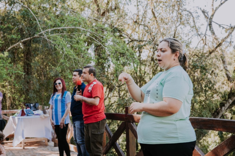 de personas sordas y con problemas auditivos en Misiones