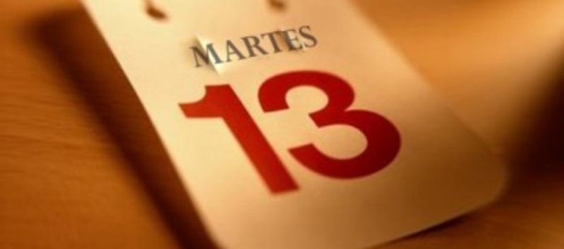 martes 13