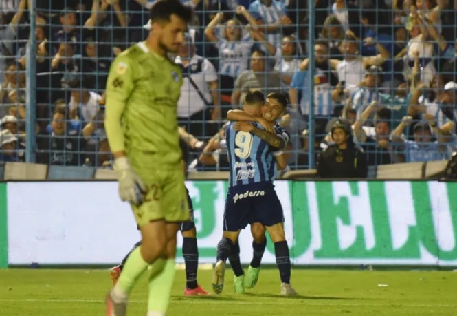 Atlético Tucumán derrotó