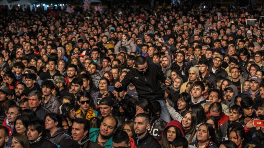 Bersuit Vergarabat en Posadas 2 - 3