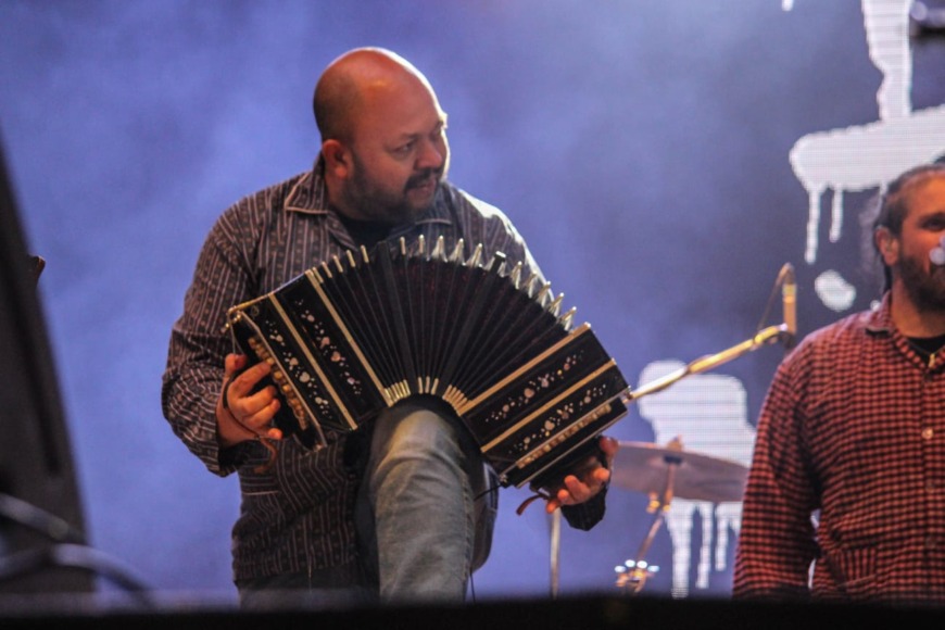 Bersuit Vergarabat en Posadas 5 - 9