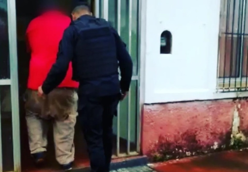 Detuvieron a un hombre