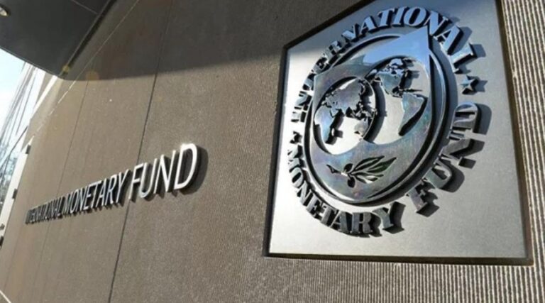 El FMI trata la aprobación