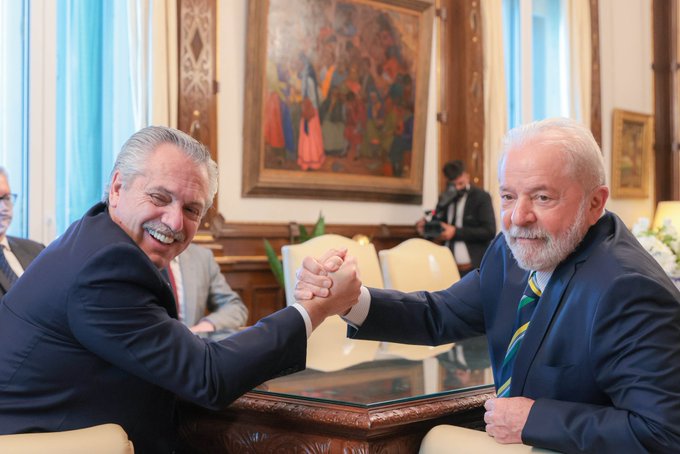 Fernández felicitó a Lula