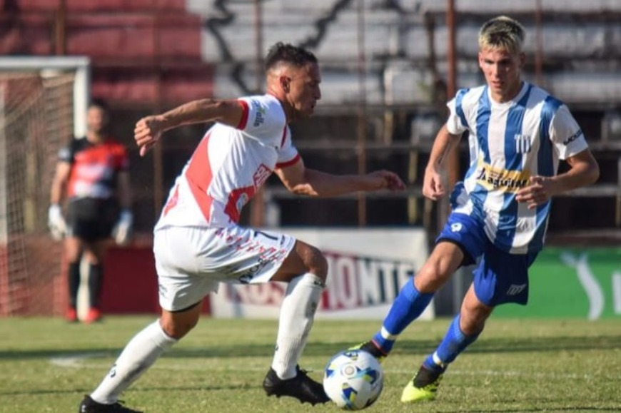 Guaraní ganó en su debut
