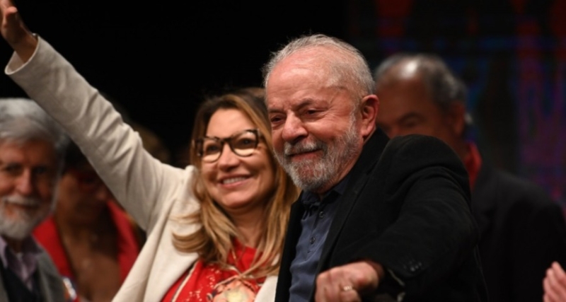 Lula estiró la ventaja