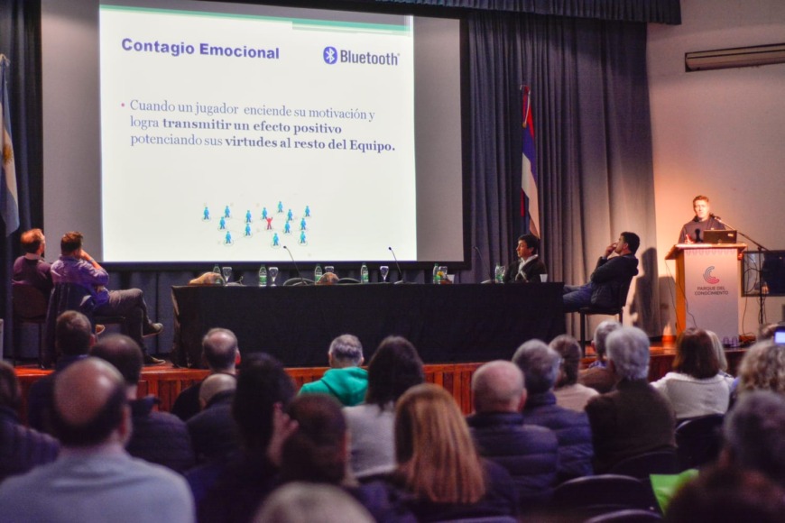 Realizaron el simposio "Medicina y Deporte" con la participación de varios profesionales 3 6 - Medicina y Deporte 4 - 5