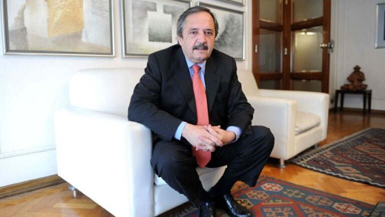 Ricardo Alfonsín: "Milei pone en riesgo la convivencia democrática"