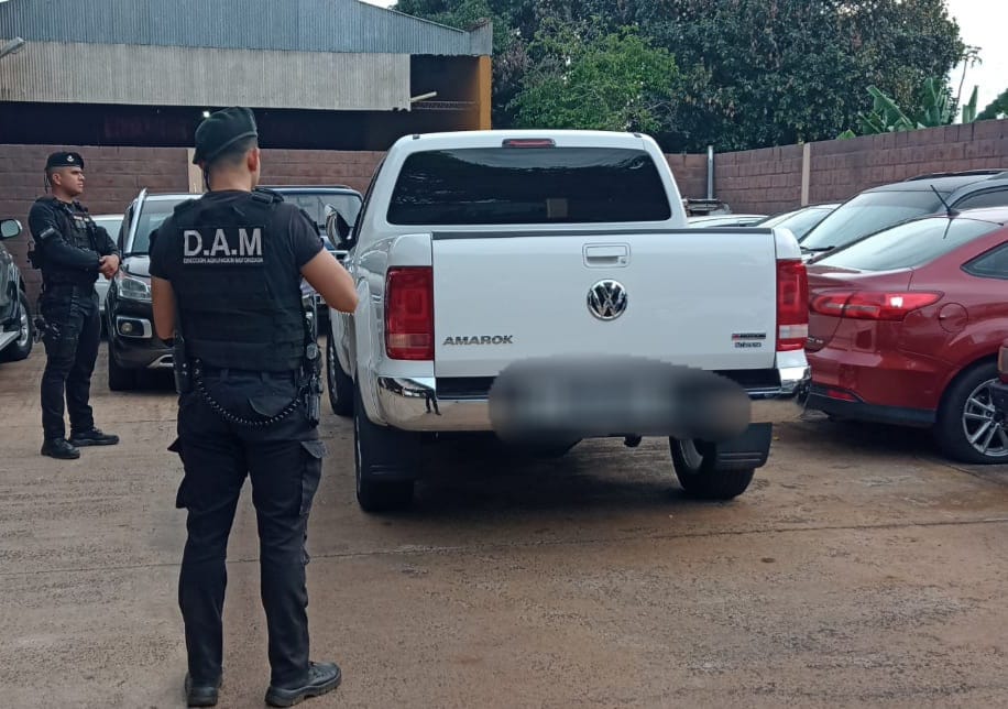 Secuestraron una camioneta 3 - 3