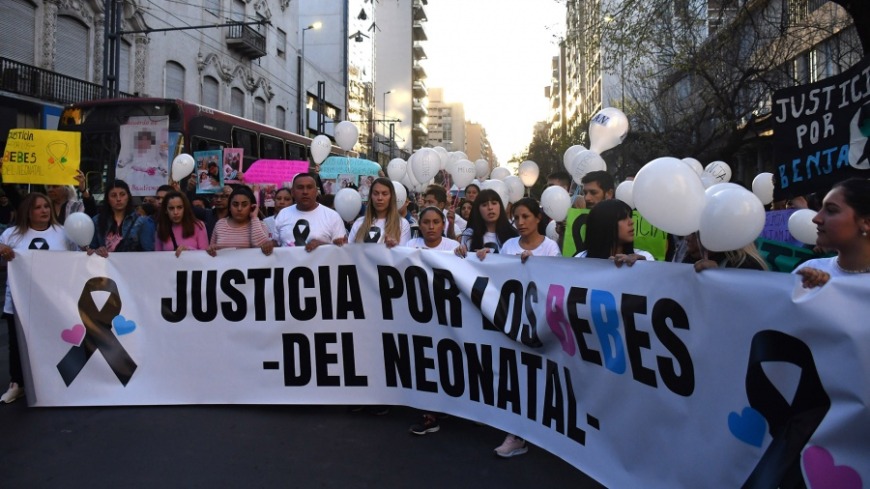 Córdoba: exhumarán los restos de dos bebés fallecidos en el hospital neonatal