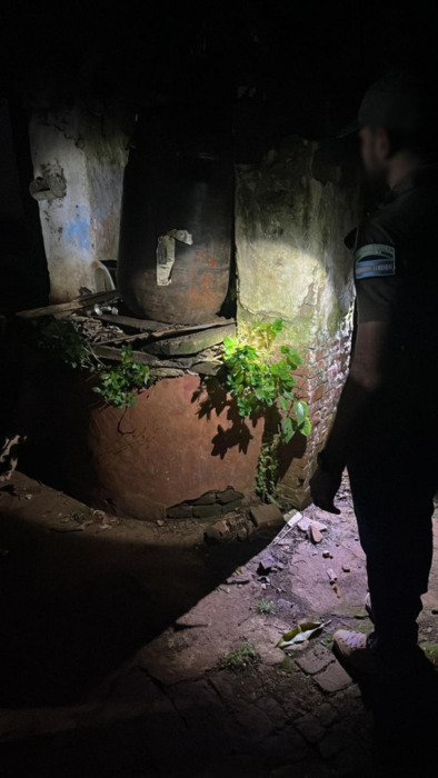 Apóstoles: encontraron más de 17 mil paquetes de cigarrillos ilegales ocultos en un aljibe y una cisterna 1 2 - cigarrillos 2 - 1