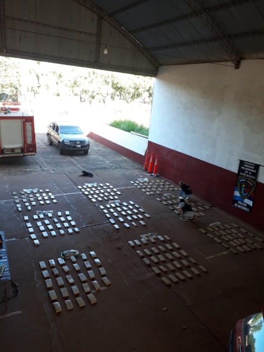 droga incautada 2 - 3