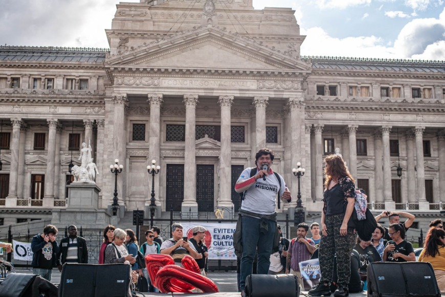 reclamo de apagon cultural