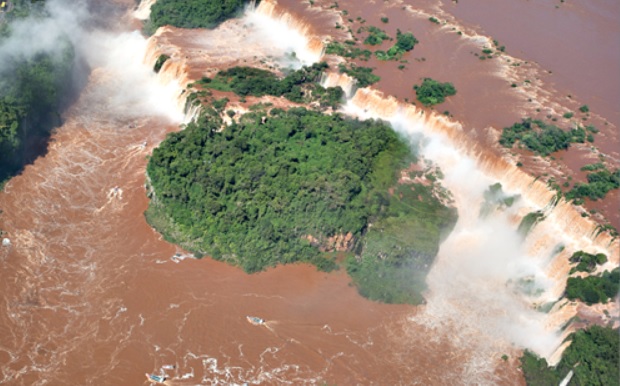 Cerraron el ingreso a Cataratas por la crecida del río Iguazú