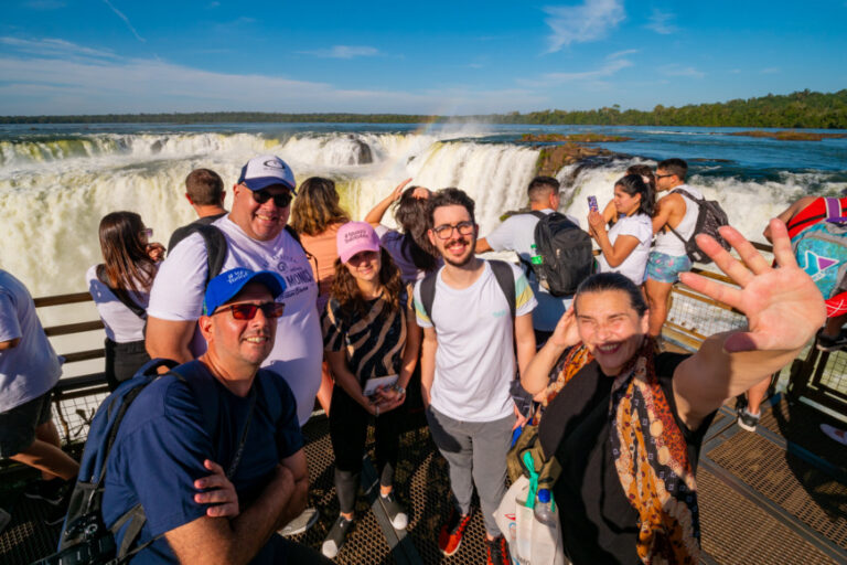 Iguazú: aumentó la llegada de turistas internacionales y esperan picos de ocupación del 90%
