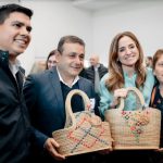 Entregaron certificados a beneficiarios del 1 - 1