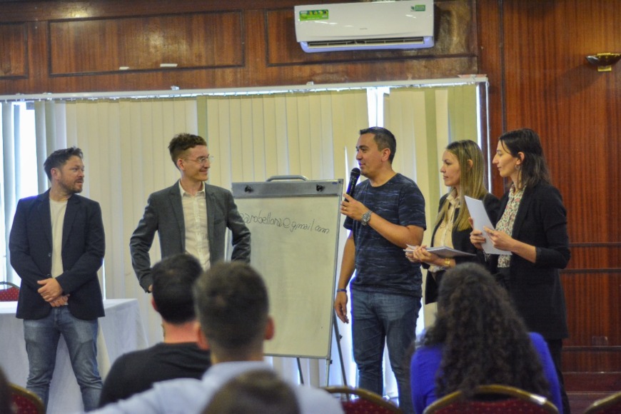 Entregaron certificados a participantes de la Escuela de Negocios 3 6 - Escuela de Negocios certificados 1 - 5