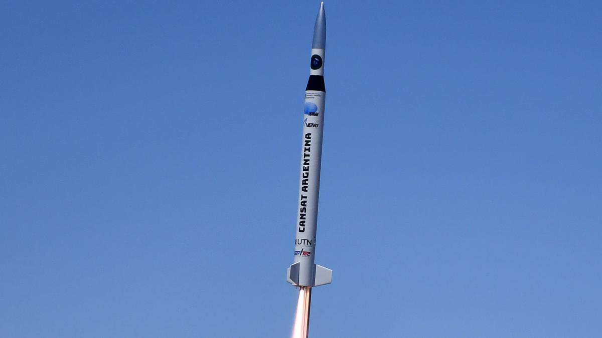 Lanzaron con éxito satélites hechos por alumnos de Misiones, CABA, Córdoba y Formosa