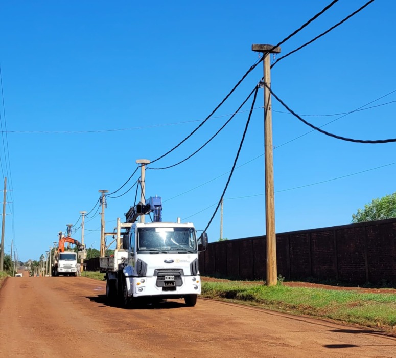 Nuevo tendido electrico en linea de 33 KV de Posadas 3 - 1